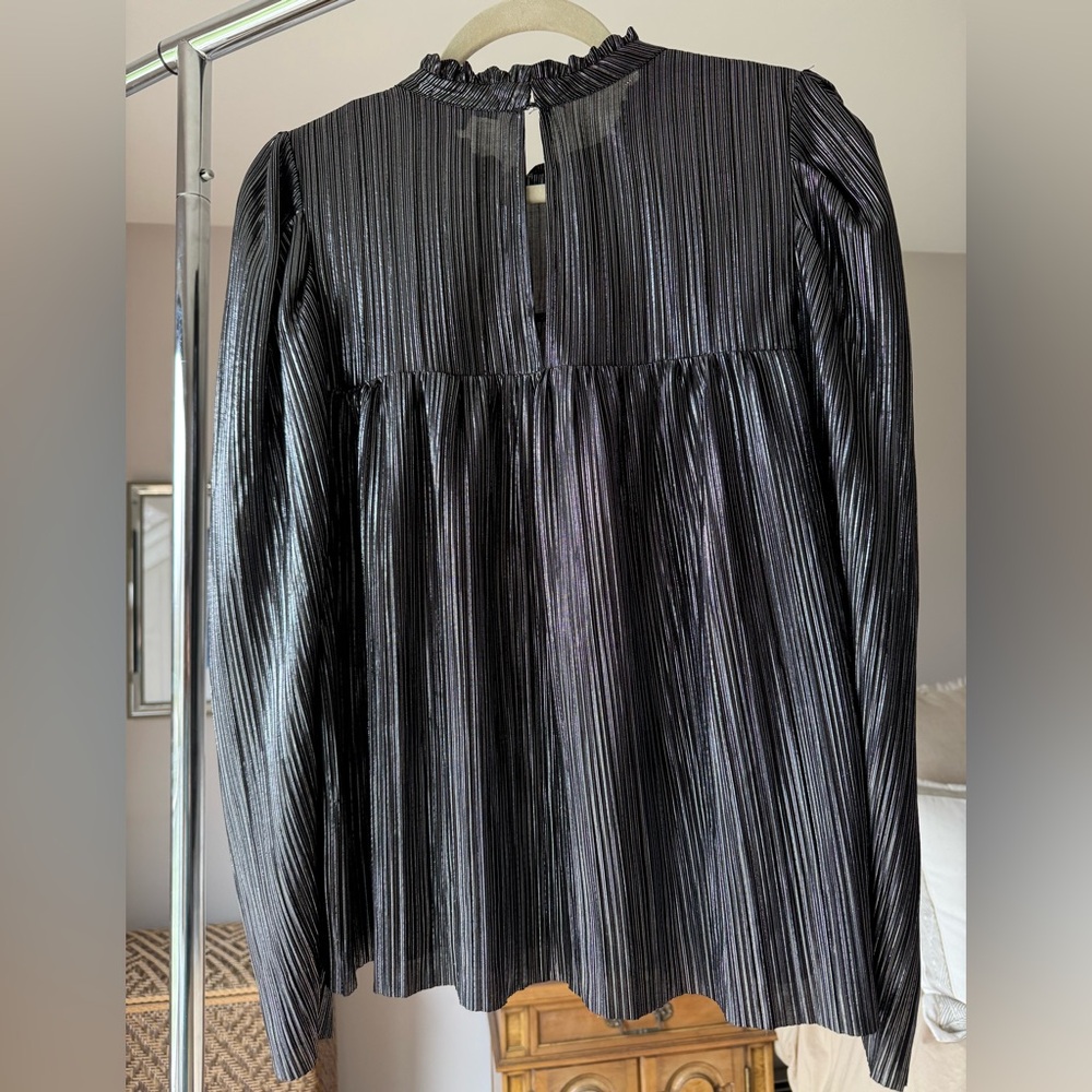 Lavender Brown Metallic Silver & Black Pleated Long Sleeve Ruffle Neck Top, sz L - Picture 3 of 5